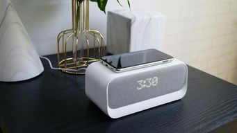 助眠神器與充電底座 安克創(chuàng)新多功能床頭音箱體驗